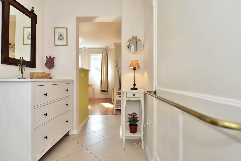 Apartments Zoran スプリト 部屋 写真